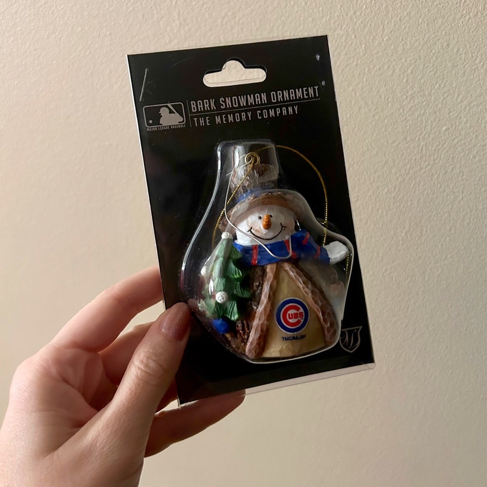 Chicago Cubs Bark Snowman Ornament‎ Holiday Decor Winter Christmas Baseball Game
